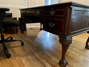 Solid Mahogany, Executive Credenza With Hutch.   - Picture 1 of 11