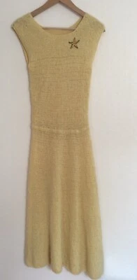 Vestido Suéter Vintage Amarillo Pastel Tejido Con Estrella de Mar Bordada Dorada S Foto 1 de 4