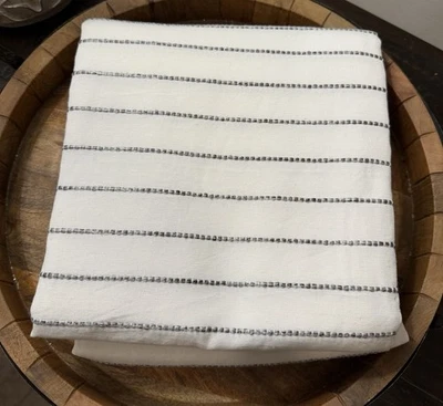 Cortina de Ducha Pottery Barn Moda Farmhouse Blanca Con Gris Boho Excelente Foto 1 de 4