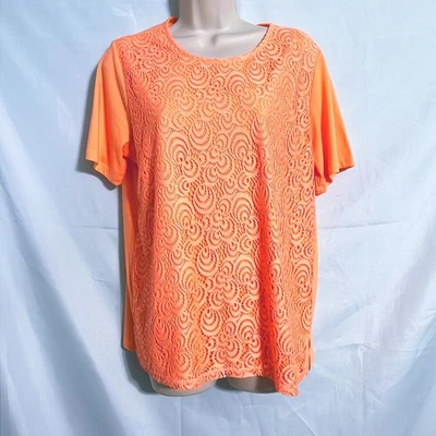 Davina 可爱珊瑚蕾丝上衣,尺寸 M — 第 1/3 张图片