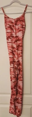 Pink Camo Padded Bra Jumpsuit Womans (Small). Pre-owned. Very Good Condition. - Image 1 of 3