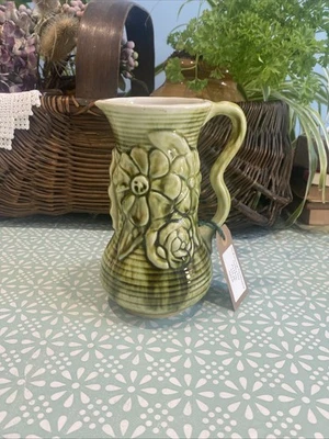 Porthmadog Pottery Cymru / Portmadoc Wales Green Drip Glazed 19 cm Jug. - Image 1 of 4