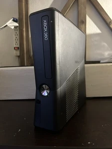 Xbox 360 250gb Tested And Working - Picture 1 of 2