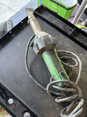 LEISTER HOT AIR TOOL 1600W 12V W/ NARROW NOZZLE TIP MODEL NO. 141.22 (AZP027980) - Image 1 of 4