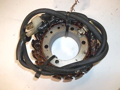 ESTATOR HONDA VF700S VF750S VF1100C SABLE MAGNA VF 700 750 1100 31120-MB0-415 Foto 1 de 4