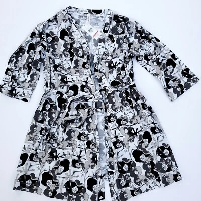 Soybu Bata Mujer Pequeña/Mediana, Zen Elástica, Manga 3/4, Floral Negro/Blanco Foto 1 de 4