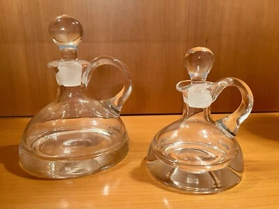 Glas-Karaffen Essig/Öl-Spender mit Glasstöpsel 12+16cm hoch massiver Glasboden - Bild 1 von 2