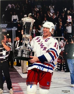 VTG Mark Messier New York Rangers Signed Autographed 10x8 Photo GAA COA - Picture 1 of 7