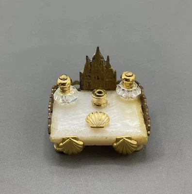 Juego de escritorio/mesa de tocador para casa de muñecas (WA/22) Foto 1 de 4