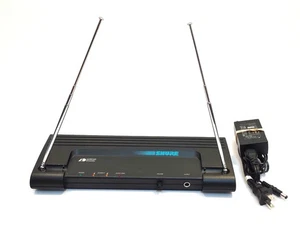 Shure T4V Diversity Receiver Marcad Diversity - Picture 1 of 5