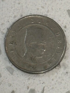 TÜRKIYE  TURKEY TEN  10 YENI KURUŞ COIN 2006 - Picture 1 of 2