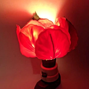 Vtg MCM Retro PLASTIC Rubber Pink Flower Rose NIGHT LIGHT by SNAPIT w Switch - Picture 1 of 1