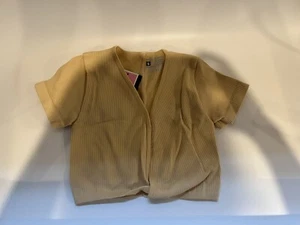 Pretty Little Thing Cropped Top Womens Size Small Ribbed Short Sleeve Shirt NWT - Picture 1 of 7