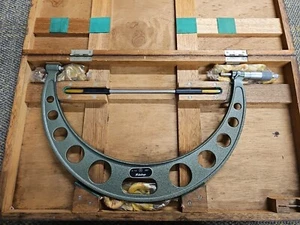 USED MITUTOYO No. 103-191 14-15" OUTSIDE MICROMETER with Wood Case and Standard - Picture 1 of 6