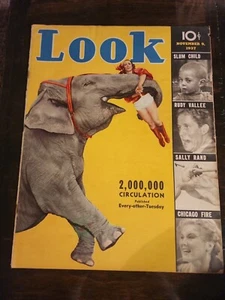 " LOOK " Magazine Nov 9th 1937 Rudy Vallee Sally Rand Vintage Ads Chicago Fire - Picture 1 of 5