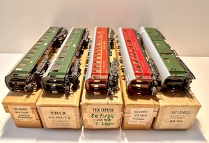 Trix Express D-Zug komplett: 20/161 + 2x 20/162 + 2x 20/164 mit Originalkarton - Bild 1 von 14
