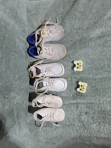 Lot Of Three 1980s Vintage Baby Shoes, Stride-rite, Kangaroos - Picture 1 of 11