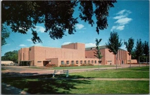 Postal de los años 50 de ROCHESTER, Minnesota MAYO CIVIC AUDITORIUM Street View - sin usar - Imagen 1 de 2