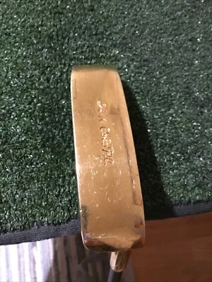 Celebrity 24 K. Golf Plated Putter 35.5 Inches Graphite Shaft & Leather Grip - Image 1 of 4