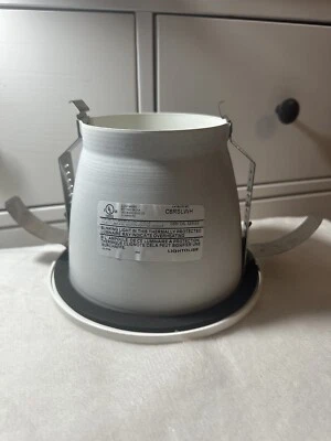 Lightolier Series C6L15835NZ10U 6 inch 1500lm Led, And C6RSLWH Shower Light - Image 1 of 4