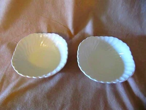 JOHNSON BROTHERSS REGENCY WHITE SQUARE COUPE BOWLS EXCELLENT CONDITION - Picture 1 of 3