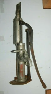 POMPA ACQUA Mano Ghisa Antica + Nichelata Ottone Mass Athol. - Foto 1 di 8