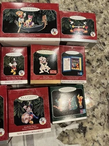 Hallmark Andenken Ornamente Mickey & Co. Disney Mickey Mouse & Friends 10 Stück - Bild 1 von 3