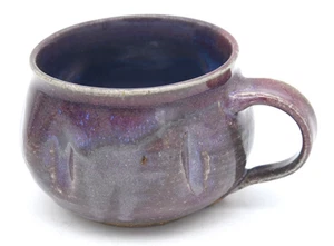 Tazza ceramica studio maculata opale blu viola ruota gettata rotonda alterata firmata - Foto 1 di 5