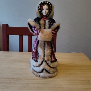 Russian Doll Lady in Winter Clothing by Amusing Craft St. Petersburg (H: 9-3/4") - Picture 1 of 7