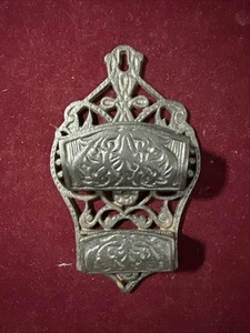 Wilton Vintage Cast Iron Wall Mount Double Pocket Match Stick Holder / Strike - Picture 1 of 5