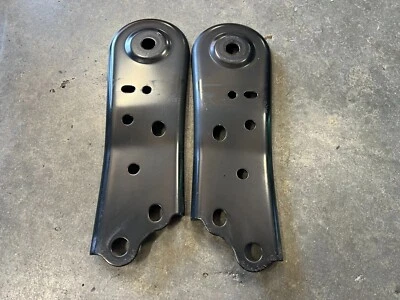 Par de soportes de subchasis trasero Subaru BRZ/86 2017 2018 2019 OEM 3089 Foto 1 de 4