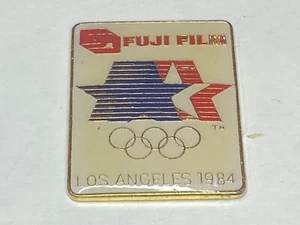 Vintage Fuji Film Camera 1984 Los Angeles Olympic Lapel Hat Pin Badge Tack Star - Picture 1 of 2