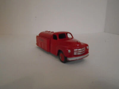 VINTAGE DINKY TOYS #30-P-1 STUDEBAKER PETROL TANKER TRUCK  RESTORED MINTY!!  - Image 1 of 4