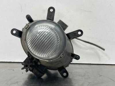 BMW 325i 2002 sedán fabricante de equipos originales parachoques lateral izquierdo del conductor luz antiniebla 2003-2005 Foto 1 de 4