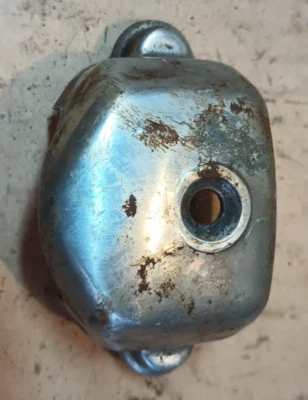 Honda CB550K CB550F CB500K 1970-1978 culata cubierta lateral eje basculante sujeción Foto 1 de 4