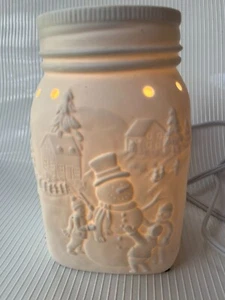 NIB! SCENTSY~ "LET IT SNOW" WHITE ELECTRIC SNOWMEN MASON JAR PREMIUM WAX WARMER - Picture 1 of 21