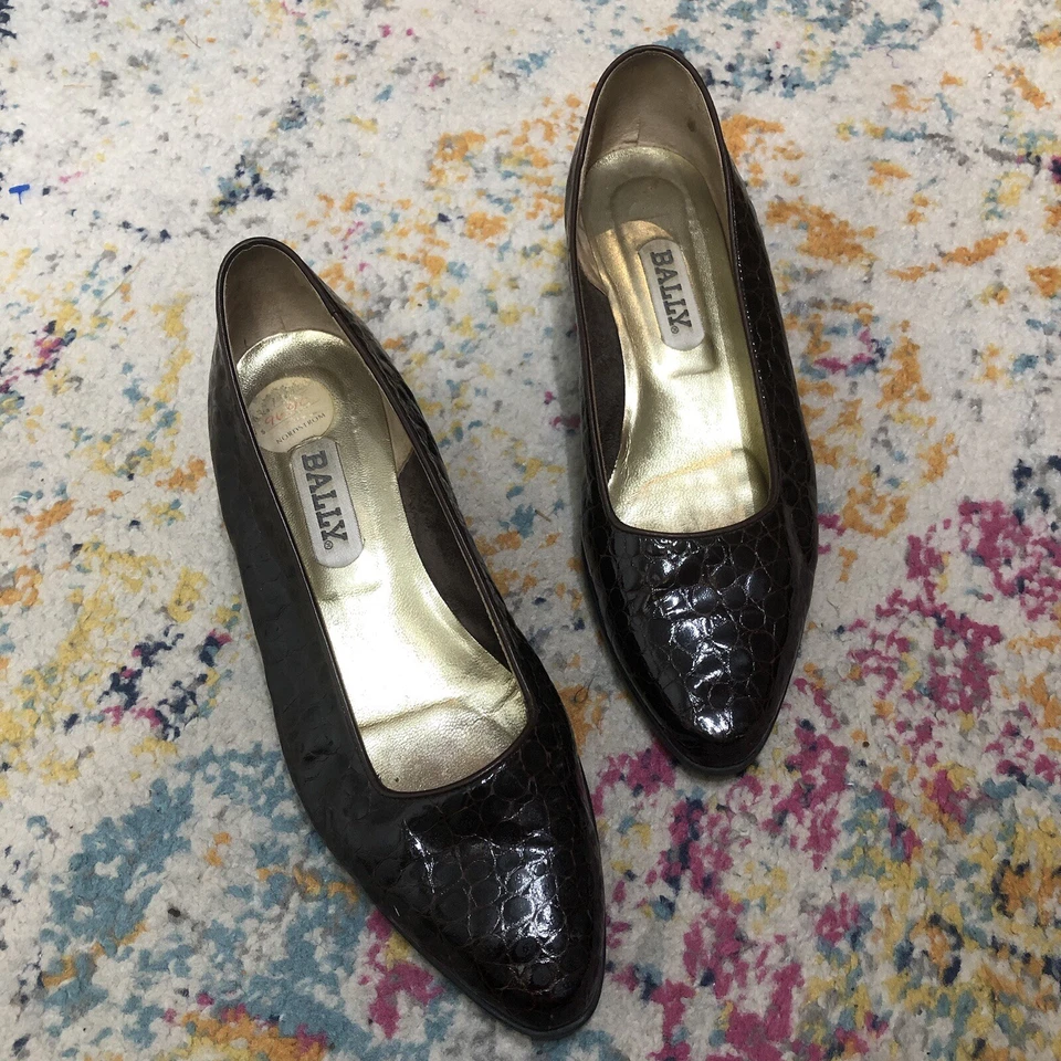 Precioso estilo cuero cocodrilo 8N Bally vintage para mujer marrón  Foto 1 de 4