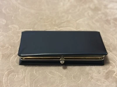 Monedero clutch azul marino vintage, sin correa. El cierre funciona perfecto Foto 1 de 4