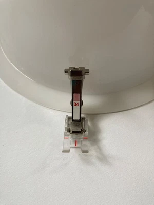 Genuine Bernina Clear Zig-Zag Foot # 34 - New Style - Image 1 of 4