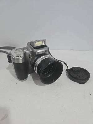 Kodak EasyShare Z740 5mp Digital Camera 10X Zoom Lens Not Tested. For Parts Only - Image 1 of 4