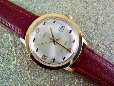 Nice Vintage 1971 Mens Timex  Marlin  Date Watch, Works Good. Leather  Band - Image 1 of 4