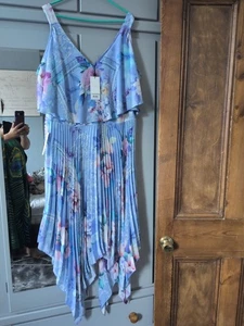 Lipsy Beautiful Dress Size 18 Flowy Hankie Hem Blue Size 18 - Picture 1 of 13