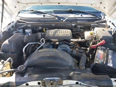 Used Alternator fits: 2008 Dodge Dakota 4.7L Denso manufacturer Grade A - Image 1 of 4