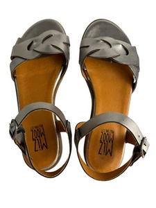 Miz Mooz Sandals Sz 8.5 Demure Pewter Leather Buckle Strappy Flats Portugal NWB - Picture 1 of 7