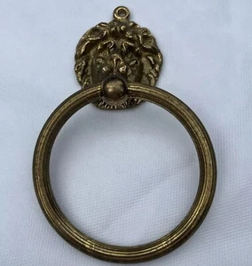 "Anillo de toalla con cabeza de león de latón pesado vintage de 6,5"" tamaño 3,5""" - Imagen 1 de 3