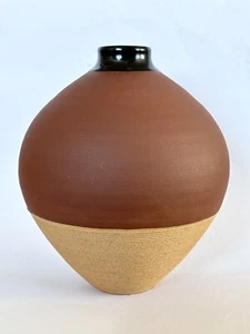 Signed Renee Margolin 1987 Vase - Picture 1 of 12