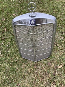 MERCEDES 220 S SE GRILL GRILLE 180 128 2DR COUPE CONVERTIBLE 220S 220SE PONTON - Picture 1 of 8