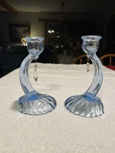 Candelabros Cambridge Caprice Moonlight Blue Shell con cristal prisma PAR - Imagen 1 de 9