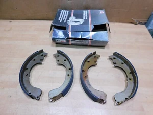 PARA TOYOTA COROLLA MK4 STARLET MK2 1000 DAIHATSU CHARMANT - ZAPATAS DE FRENO TRASERAS - Imagen 1 de 4