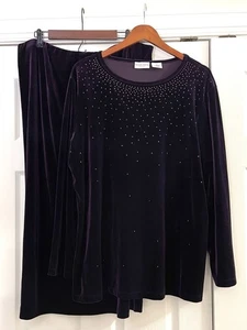 Jaclyn Smith Classic Deep Purple Velvet Women’s Blouse and Skirt 1X-2X, 2PC Set - Picture 1 of 9